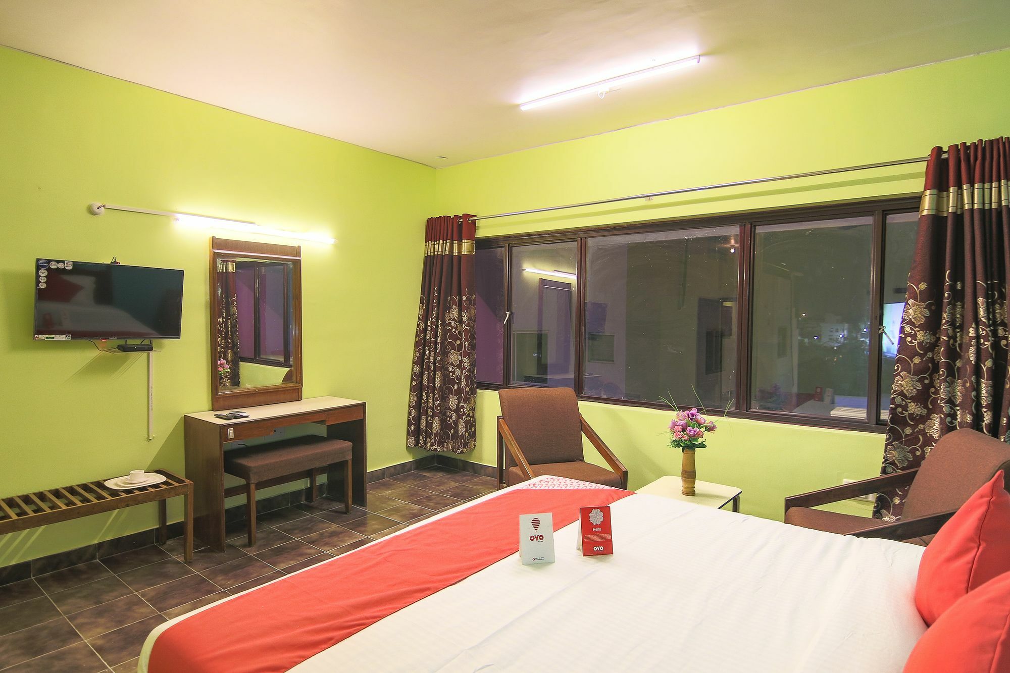 Oyo 10709 Hotel Sbt Visakhapatnam Esterno foto