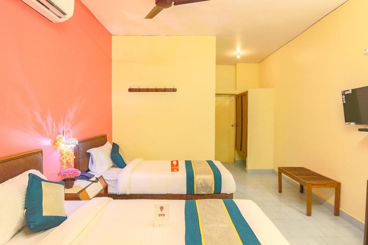 Oyo 10709 Hotel Sbt Visakhapatnam Esterno foto