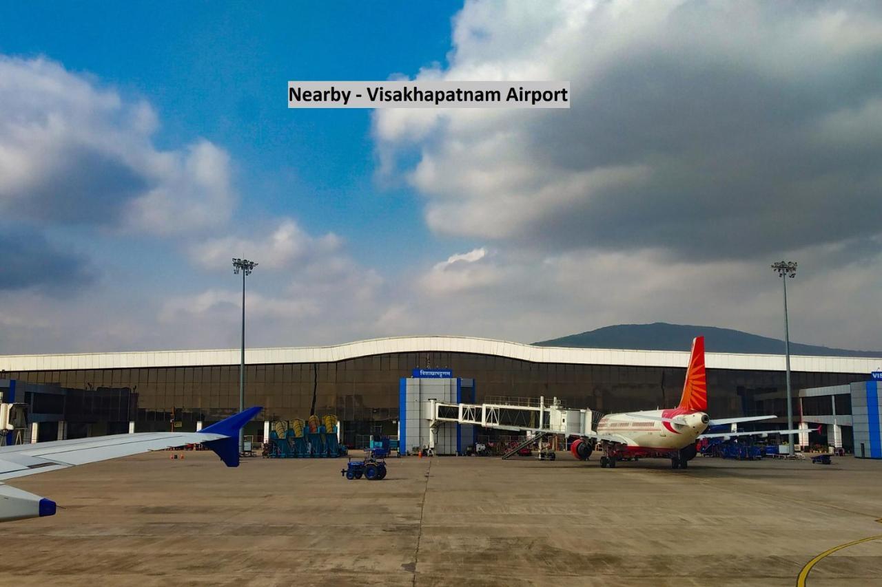 Oyo 10709 Hotel Sbt Visakhapatnam Esterno foto